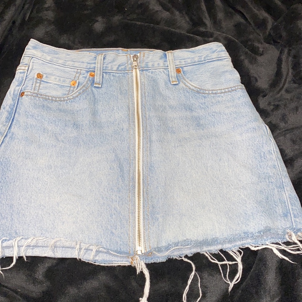 Levi’s Zipper Front Denim Skirt